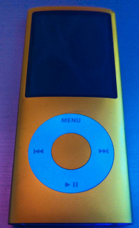 iPod (4GB)