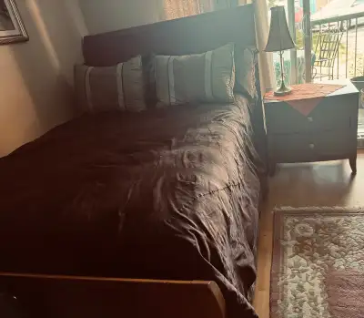 Chambre à coucher, View more