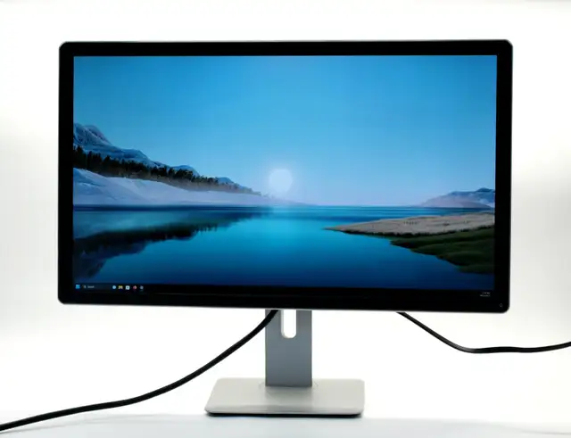 *** Dell Monitor Ultra HD 27in 4K - P2715Q - for sale