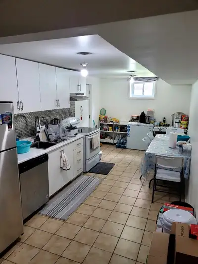 KEELE AND SHEPPARD 2 BEDROOM