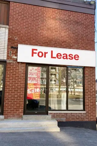 Retail store for lease Very busy areas Kennedy Rd at Marrian Rd S (beside Tim Hortons plaza) Is it g...