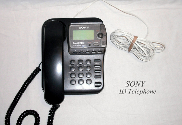 Vintage Sony and Sylvania ID Telephones landline cords wall/desk in Arts & Collectibles in City of Toronto - Image 2