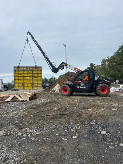 HLA Picking boom for Bobcat or similar telehandler. 3000lb capacity at 13’ to 1500lb at extended 20’...