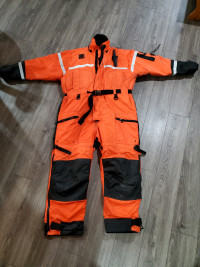 Helly Hansen Suit | Kijiji - Buy, Sell & Save with Canada's #1 Local  Classifieds.