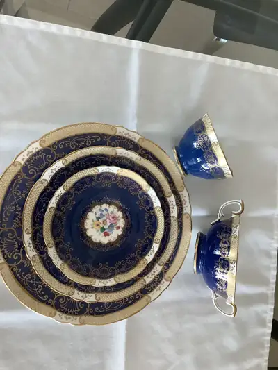 Crown staffordshire dish set for 12 circa 1935, View more