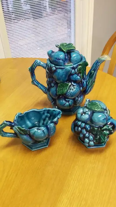 Kitchen Decor- Retro Tea Service, View more