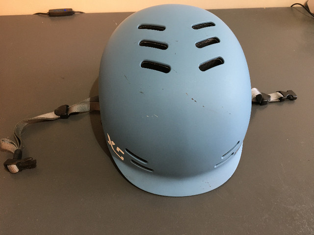 Skyline Bike Helmet -  Size Extra Large - $50 in Clothing, Shoes & Accessories in City of Toronto - Image 2