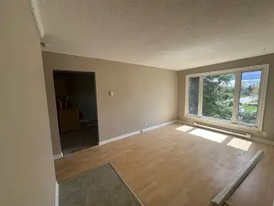 4 1/2 (2 chambres) à louer – Buckingham, Québec Veuillez lire l’annonce attentivement svp. Disponibl...
