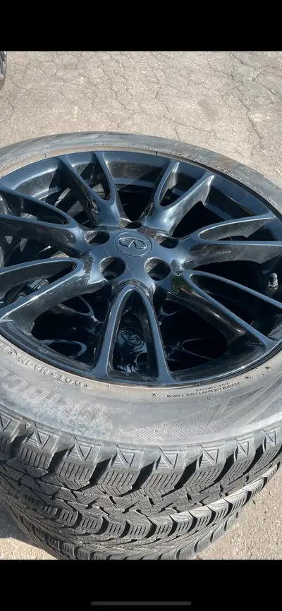 Infiniti G35/G37 rims, wrapped with 225/50R18 winter tires and TPMS sensors installed