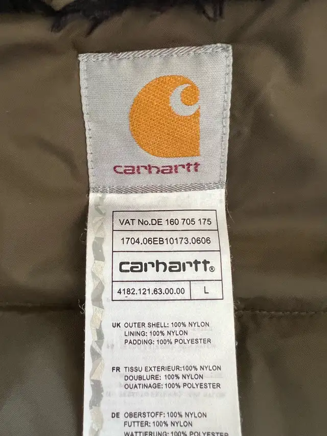Carhartt Parka coat size L in Men's in Calgary - Image 4