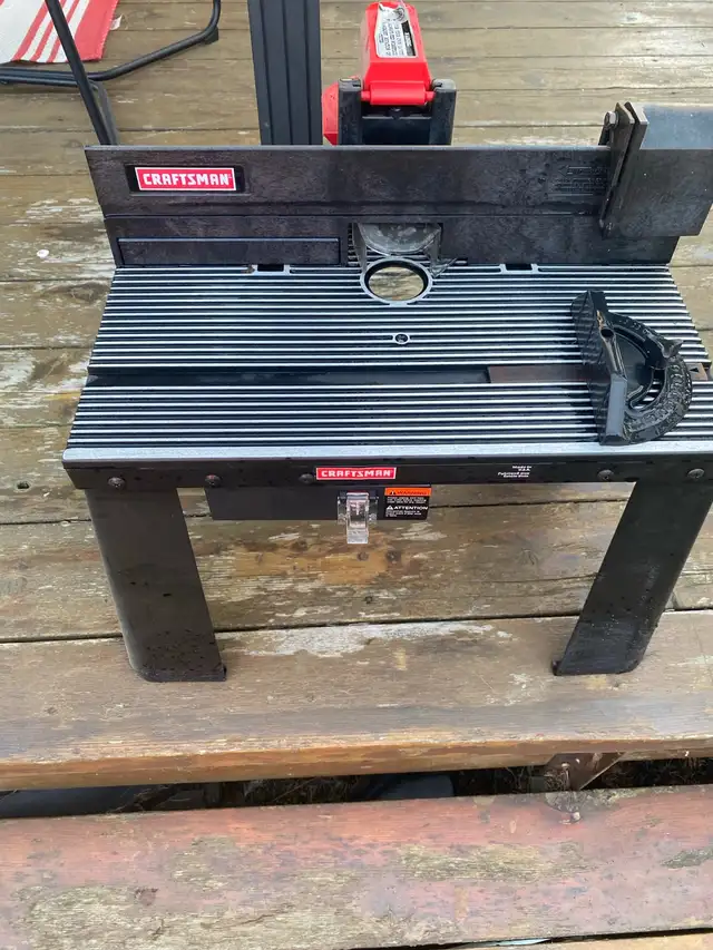 craftsman table and router in Power Tools in Edmonton - Image 2