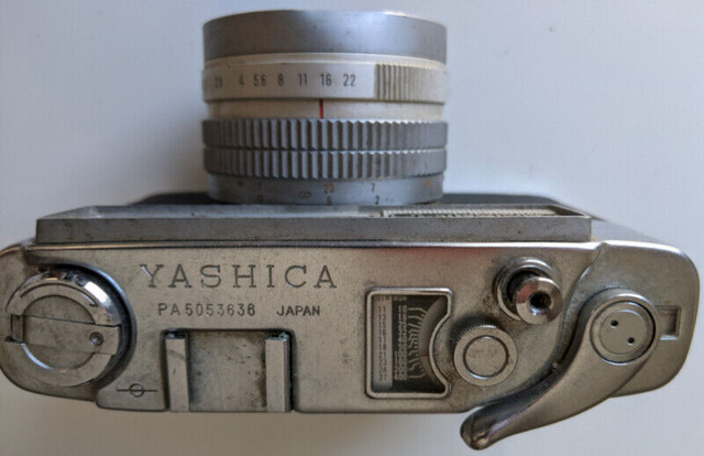Yashica Minimatic-C w/ Yashinon 45mm f2.8 Lens in Cameras & Camcorders in Gatineau - Image 3