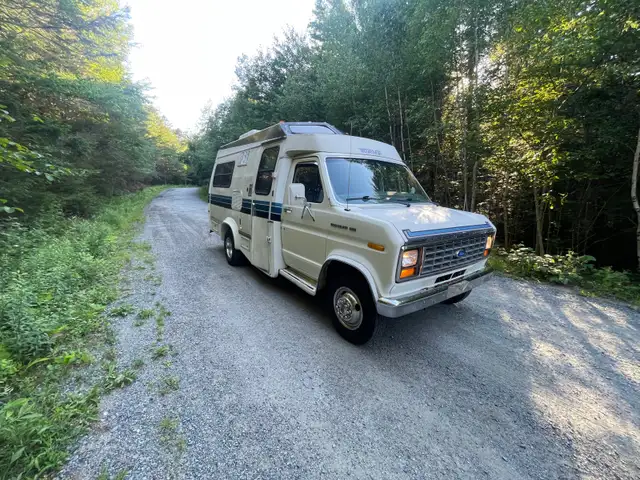 1990 Ford Econoline Motorhome!! in RVs & Motorhomes in Bridgewater - Image 5