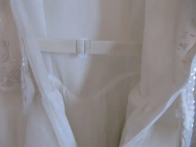 Wedding Dress in Wedding in Markham / York Region - Image 8