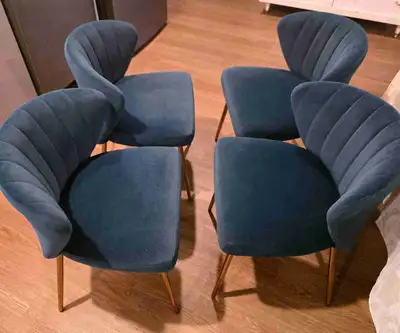 chaise de table à dîner en velour, View more