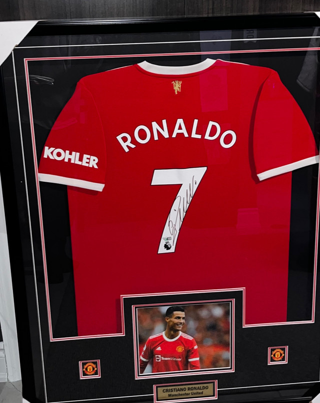 Cristiano Ronaldo Autographed Framed Jersey in Arts & Collectibles in Mississauga / Peel Region - Image 2