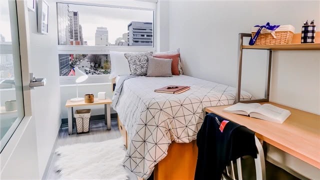 PRIVATE ROOM AT CAMPUS1 MTL. RIGHT ACROSS FROM MCGILL. AVAILABLE — photo 2