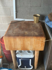 Wooden butchers block 