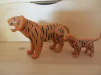 Tigres articulés playmobil: Maman et bébé (T81))