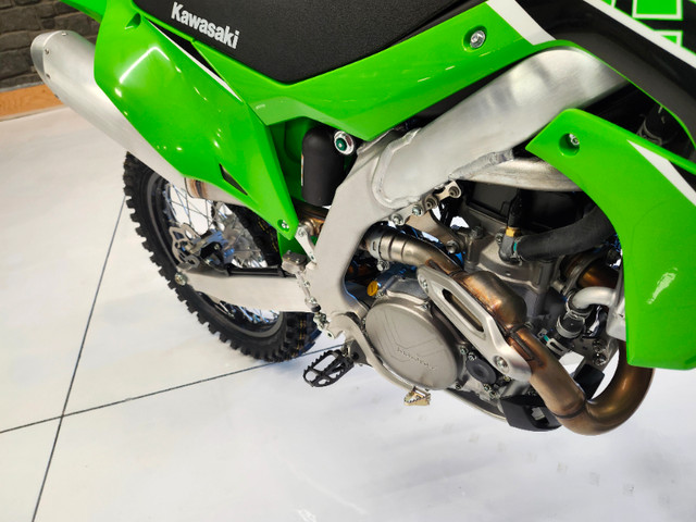 2023 Kawasaki KX450F in Dirt Bikes & Motocross in Stratford - Image 2