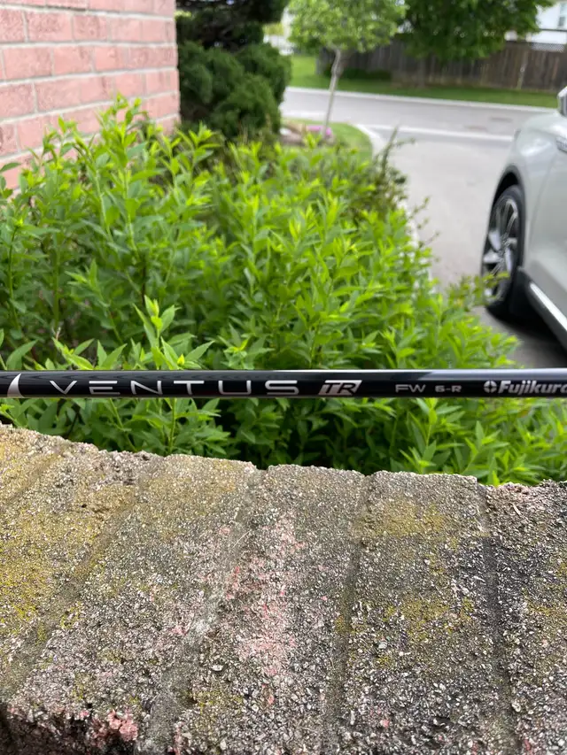 Taylormade Qi10 3HL 16.5 Regular shaft in Golf in Hamilton - Image 5