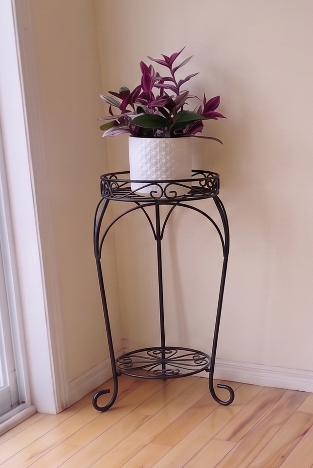 Solid 2-level metal plant stand504929975660728322