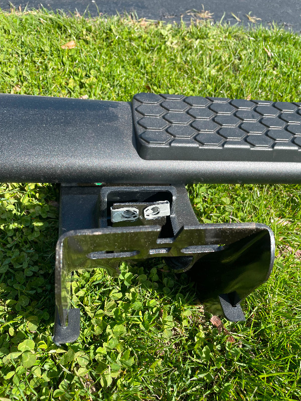 Running Board for truck (works for both sides) in Other Parts & Accessories in Hamilton - Image 4