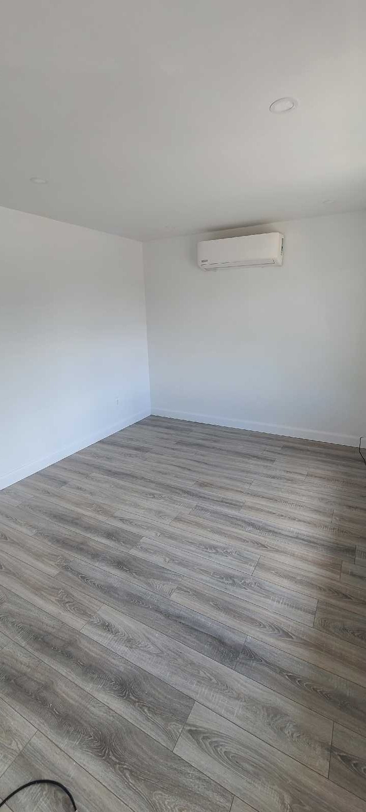 Fully Renovated 4 1/2 Apartment in Salaberry De Valleyfield — photo 3