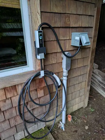 Vevor Level 2 EV Charger - 16, 24, 32 and 40A adjustable charging modes 25 ft cable J1772 plug. Tesl...