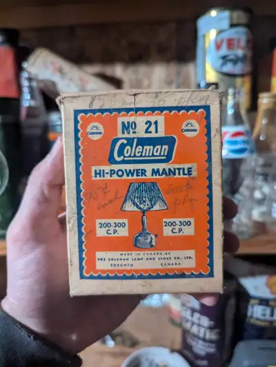 {INV#LA1134-AC} | Vintage Coleman #21 Hi-Power Mantle Box. From The Coleman Lamp And Stove Co. Ltd.,...