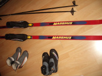lot: ecaille 200 cm ski de fond Madshus  +bottes 8-9-10 US+poles