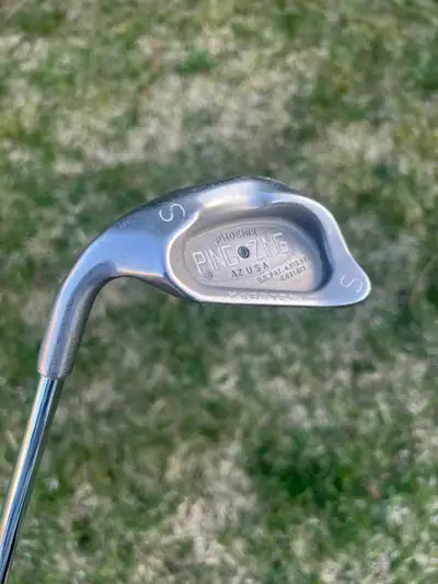 Has some damage on the bottom of the club (see photo) Asking $40 or would consider trades involving...