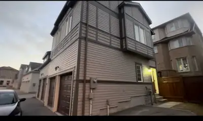 Coach house for rent in Markham