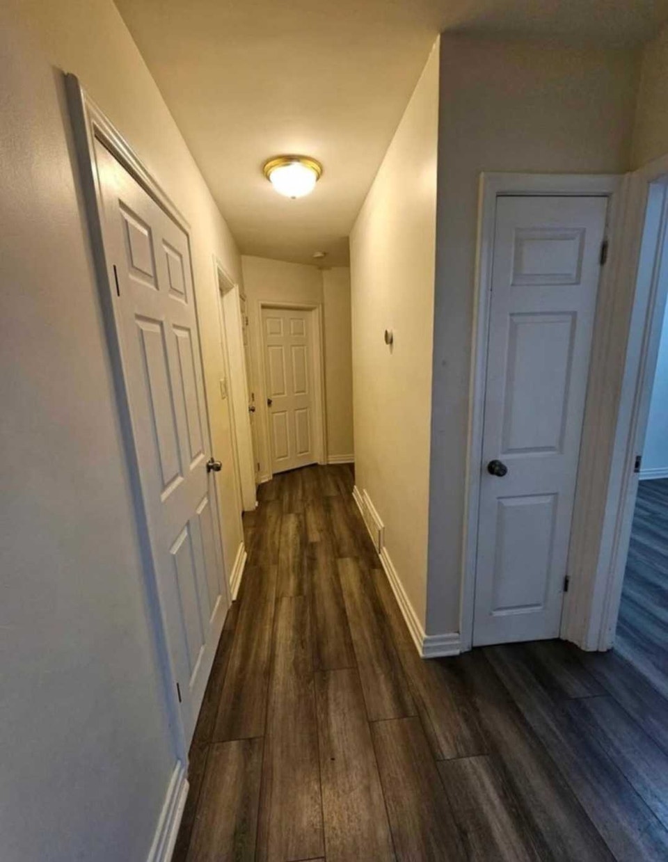 Three bedroom mainfloor unit in Scarborough for rent 5