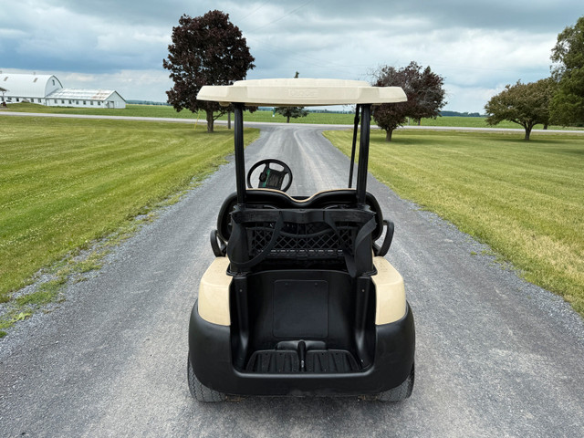 Club Car Precedent Gas Golf Cart , Very Clean !  in ATVs in Ottawa - Image 4