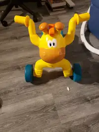 Little Tikes Go and Grow Giraffe Scooter