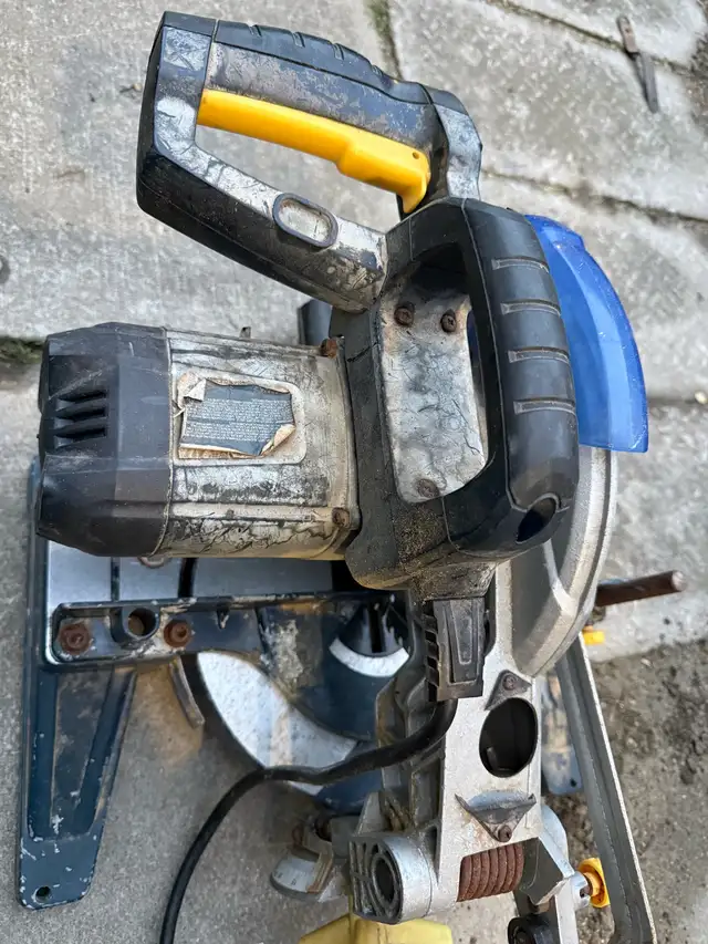 Mitre Saw 10” used working condition pickup only @ Glynn rd ajax in Power Tools in Oshawa / Durham Region - Image 6