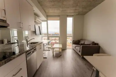 Oshawa Sublet, Discount - 1900 Simcoe St N - Mid July to August