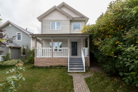 Charming 2-Storey with 3 Beds/3.5 Baths in Innisfail!