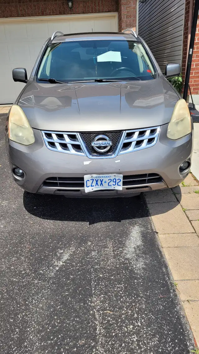 Nissan Rouge 2013 for sale in Cars & Trucks in Ottawa - Image 3