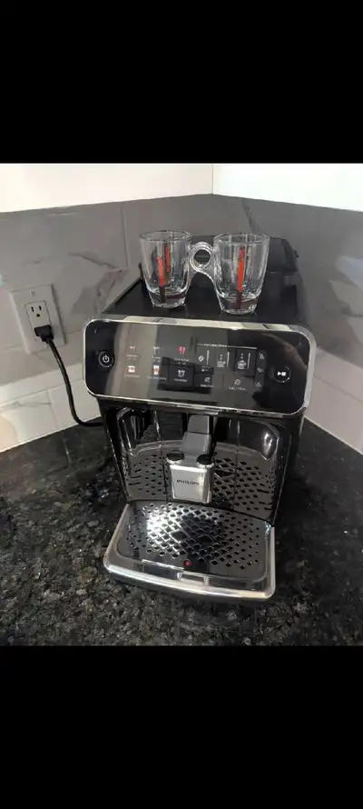 Phillips 3300 W/ coloured display, View more