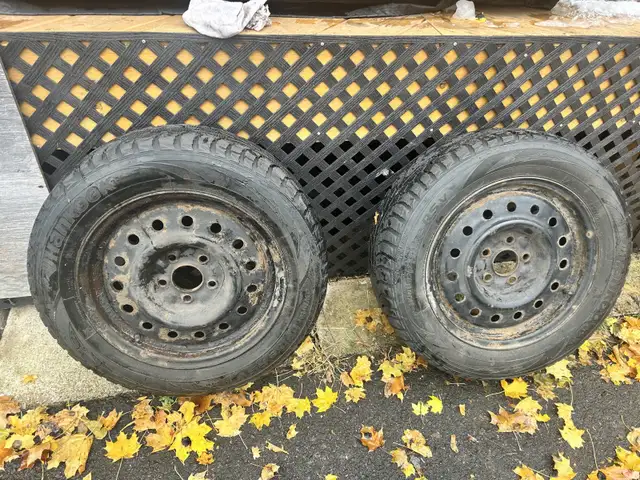 4 Winter tires with rims 215 60 R16 in Tires & Rims in Cambridge - Image 3