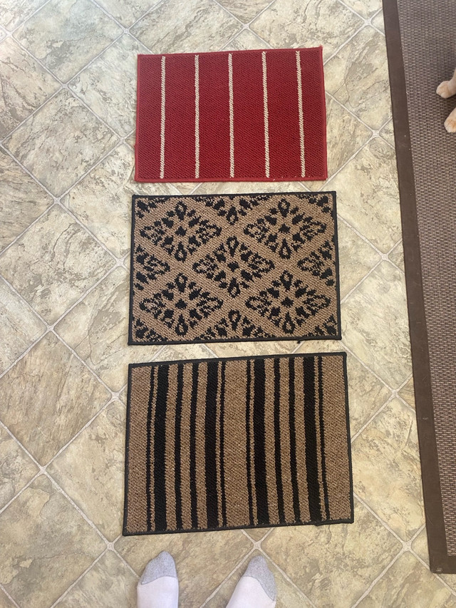 Small rugs  in Rugs, Carpets & Runners in Saskatoon