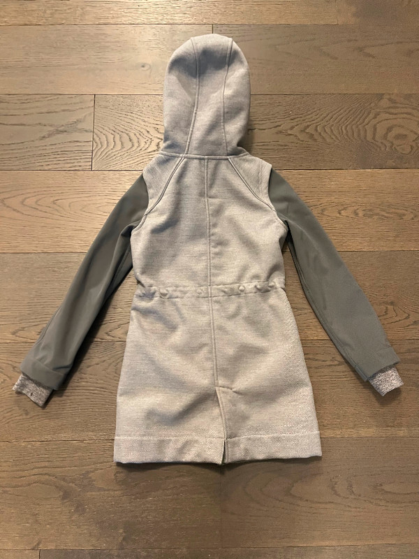 Ivivva by Lululemon gray spring jacket sz 6 Ret $298 EUC Toronto in Kids & Youth in City of Toronto - Image 3