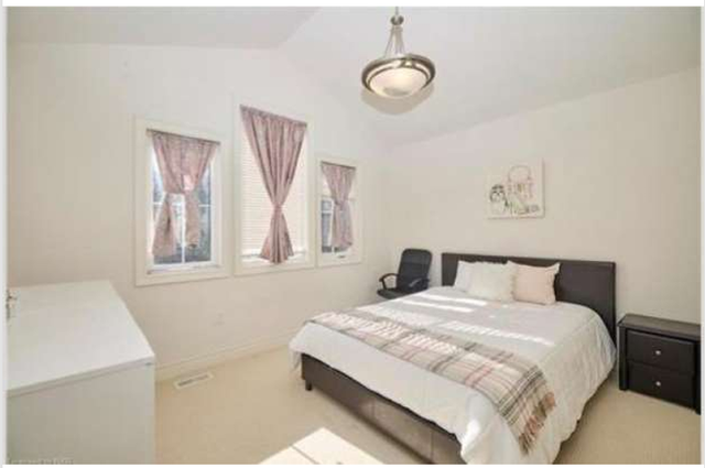 Private room near Brock University