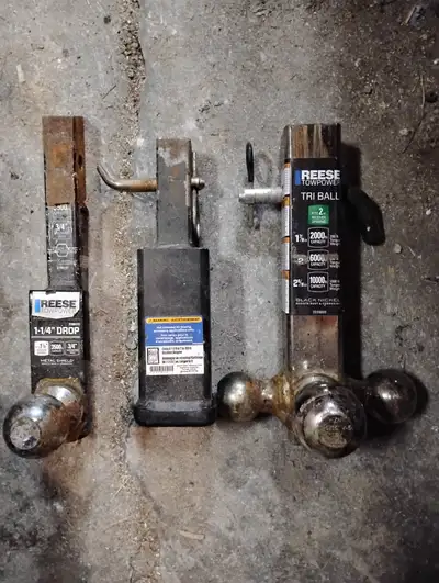 Selling cause no longer have anything to tow. selling all 3 for 100$ or 70$ for tribal hitch 40$ for...