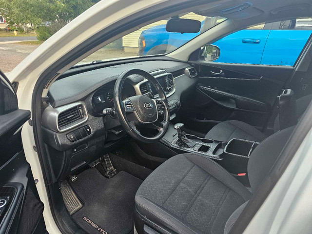 2019 Kia Sorento LX in Cars & Trucks in Peterborough - Image 4