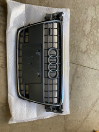 Audi A4 B8 grille