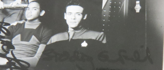 Star Trek Deep Space Nine Crew Autograph in Arts & Collectibles in Trenton - Image 2
