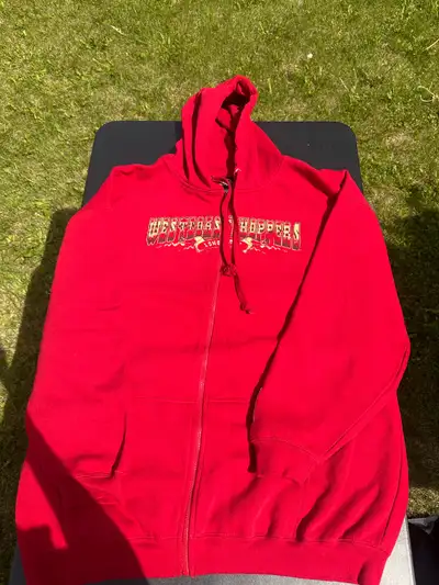Good condition zip up hoodie Size 2XL Firm on 40$ Dm for more info